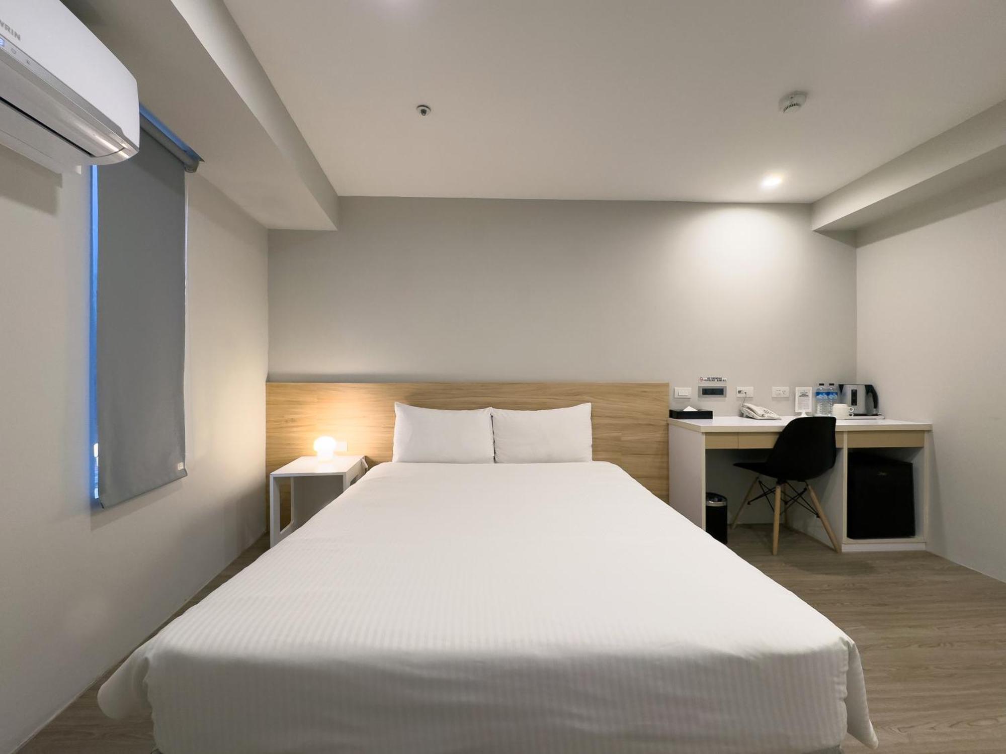 Lumos Inn Taipei Exterior photo