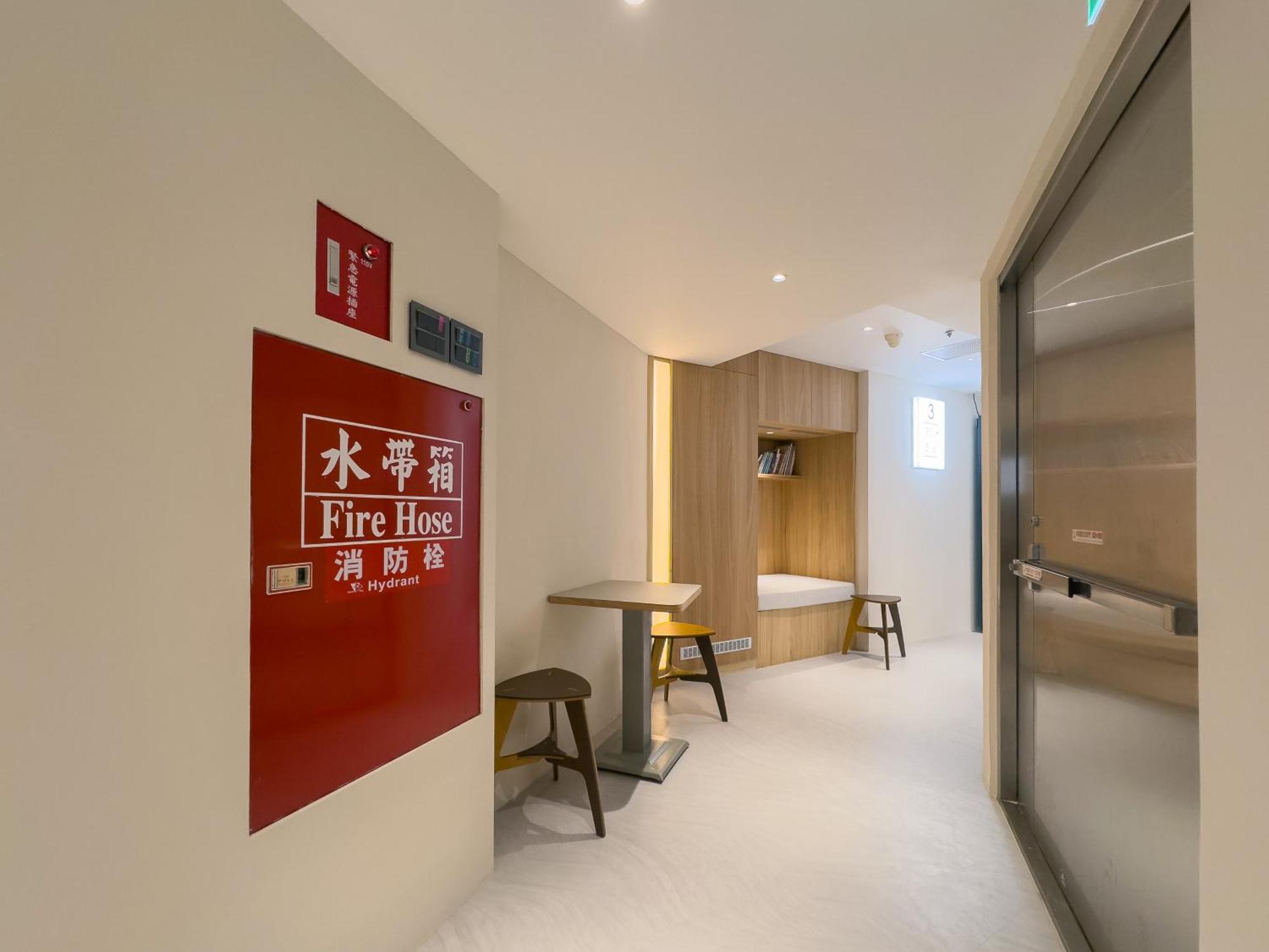 Lumos Inn Taipei Exterior photo